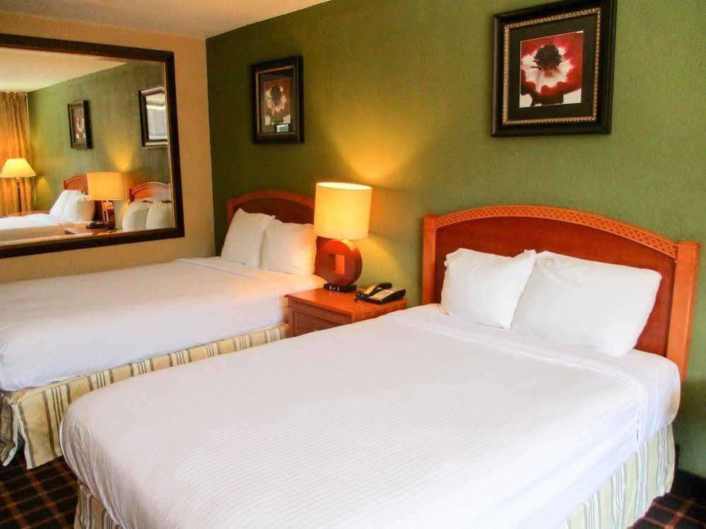 Oyo Hotel Bossier City La - Red River Экстерьер фото